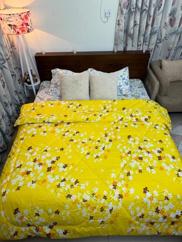 Classic Comforter king Size Yellow - Image 2