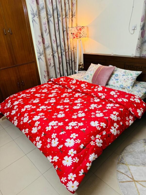Basic Comforter king Size. (Red)