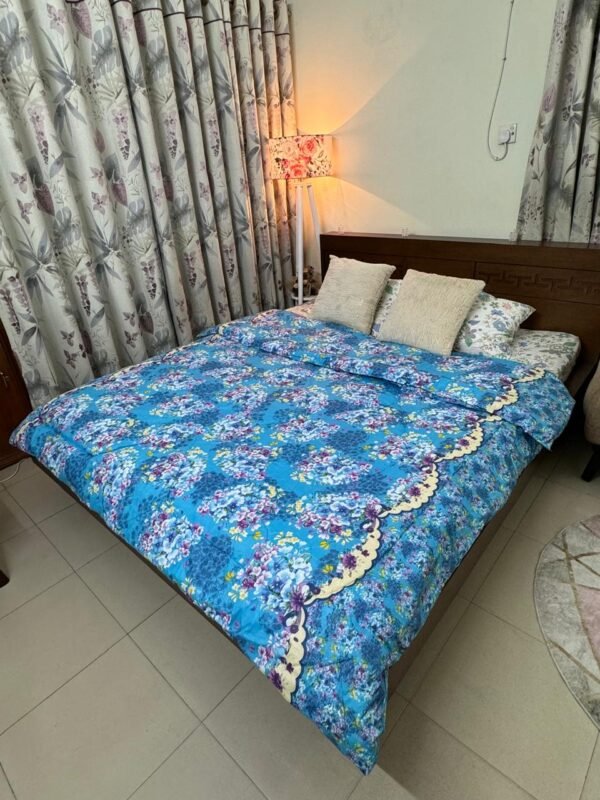 Basic Comforter king Size-Blue